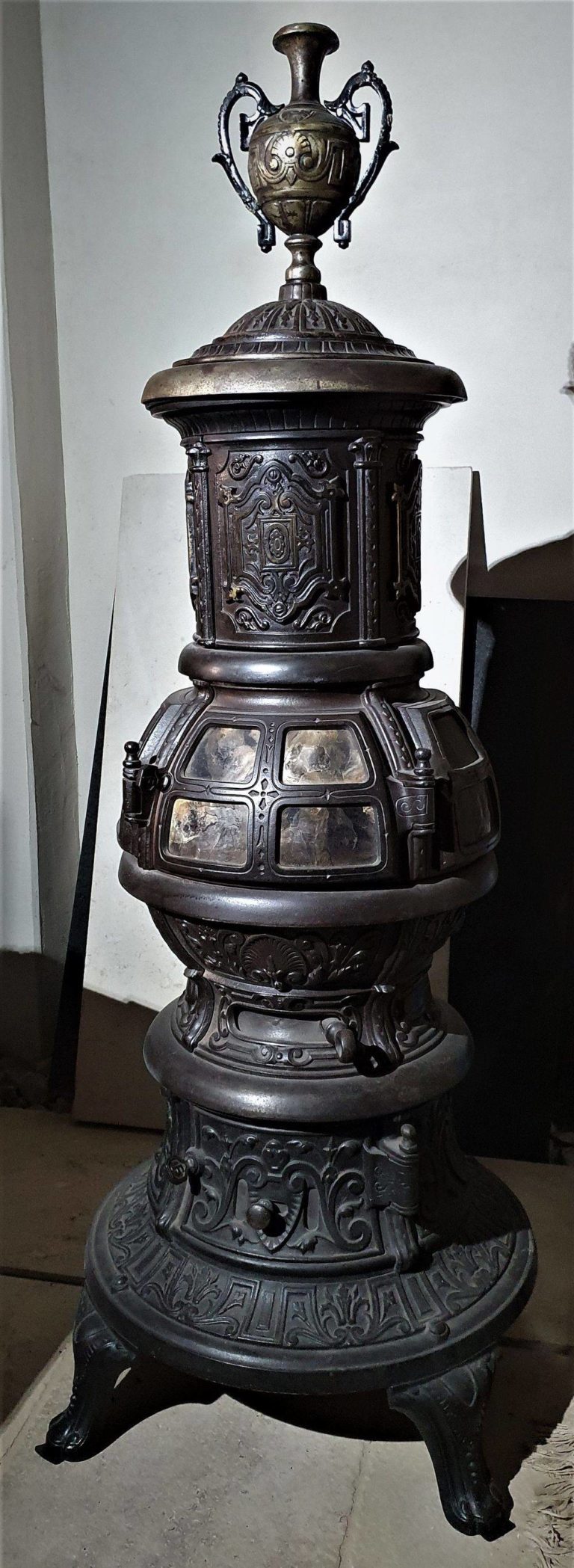 Poêles en fonte anciens - Poêles en Faïence Anciens